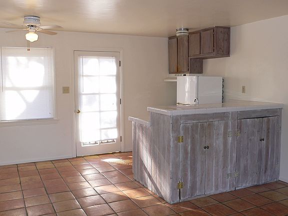 4th image of 412 Mallory Way APT 10