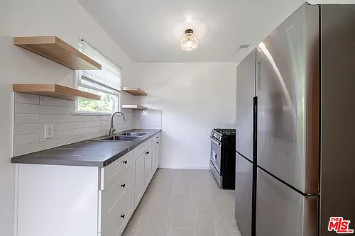 823 Highland Ave #11 Photo 1