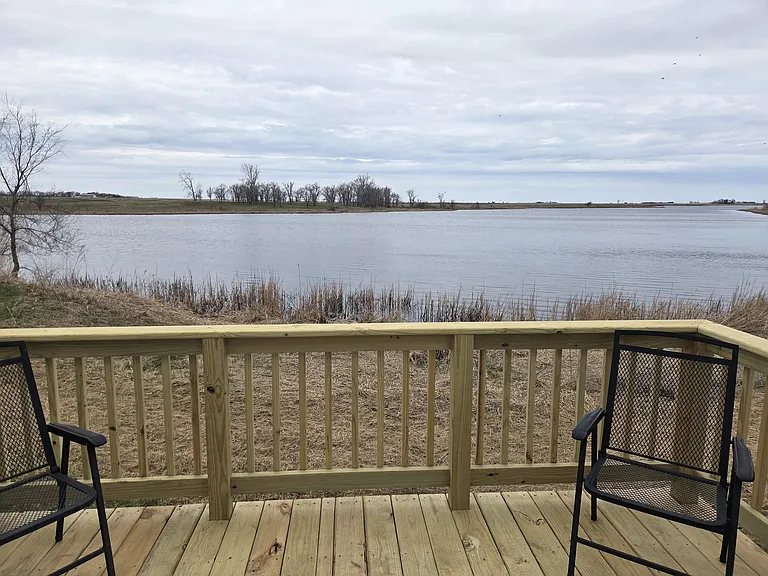 138 E Lake Dr — Photo 5