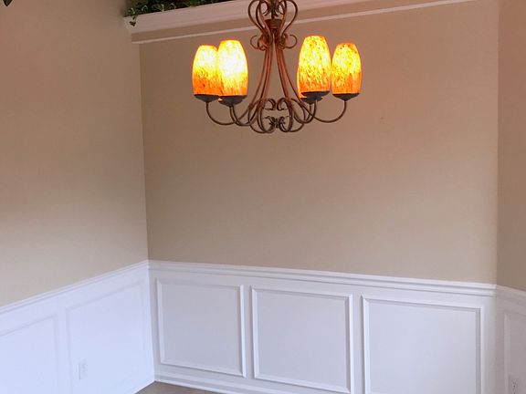 3018 Majestic Oaks-dining