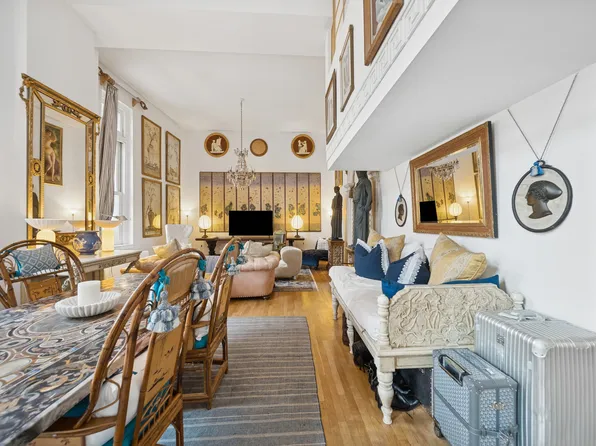 240 Centre Street image 11 of 20