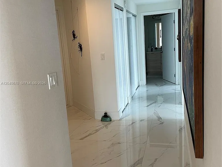 16385 Biscayne Blvd #2601 — Photo 25