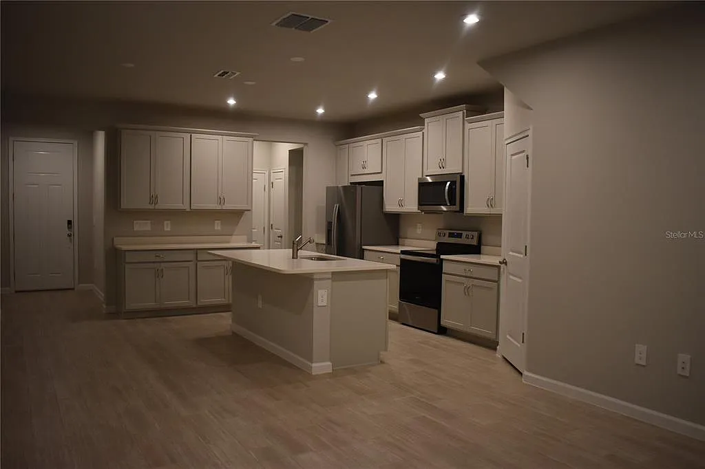 26128 Fantasy Sky Ln — Photo 4