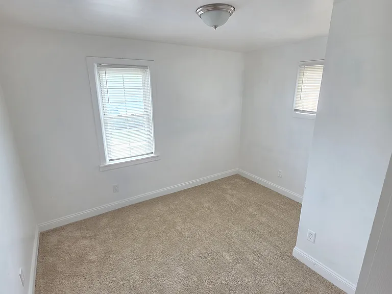 15883 Ardmore St — Photo 16