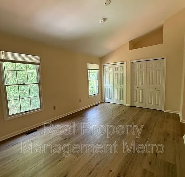 9417 Steeple Ct — Photo 11