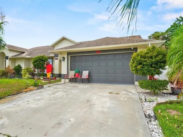 1068 SW Barbarosa Avenue, Port St Lucie, FL 34953