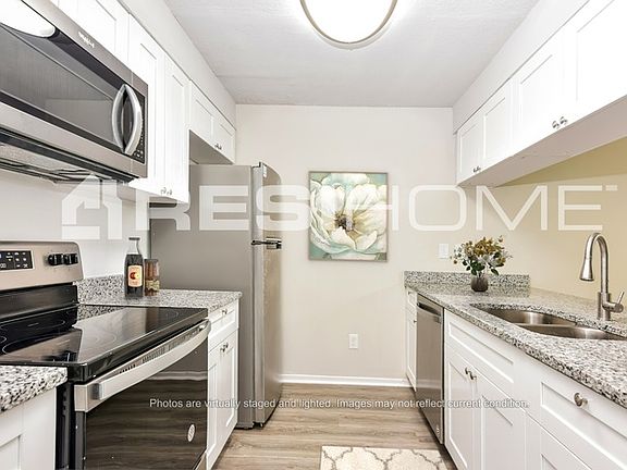 2nd image of 1283 Old Countryside Cir