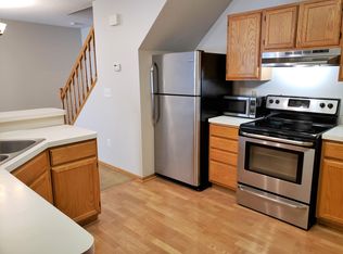 4053 Wilshire Cir, Shoreview, MN 55126