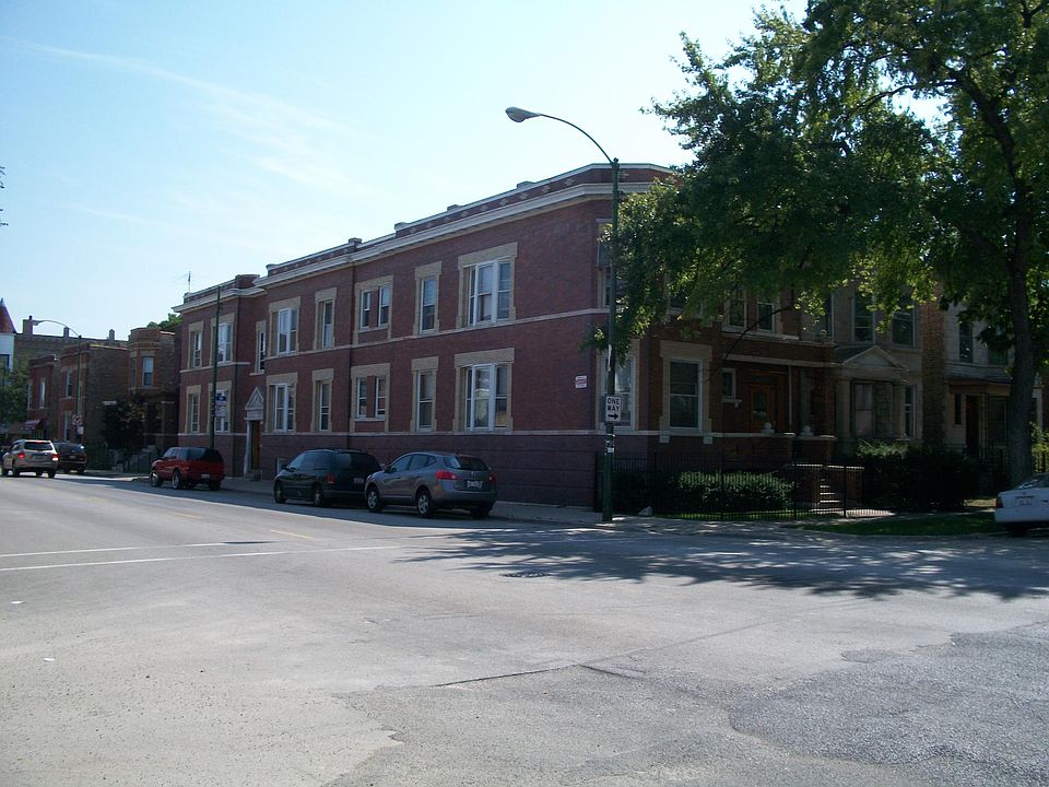 1st image of 2757 N Troy St Floor 1