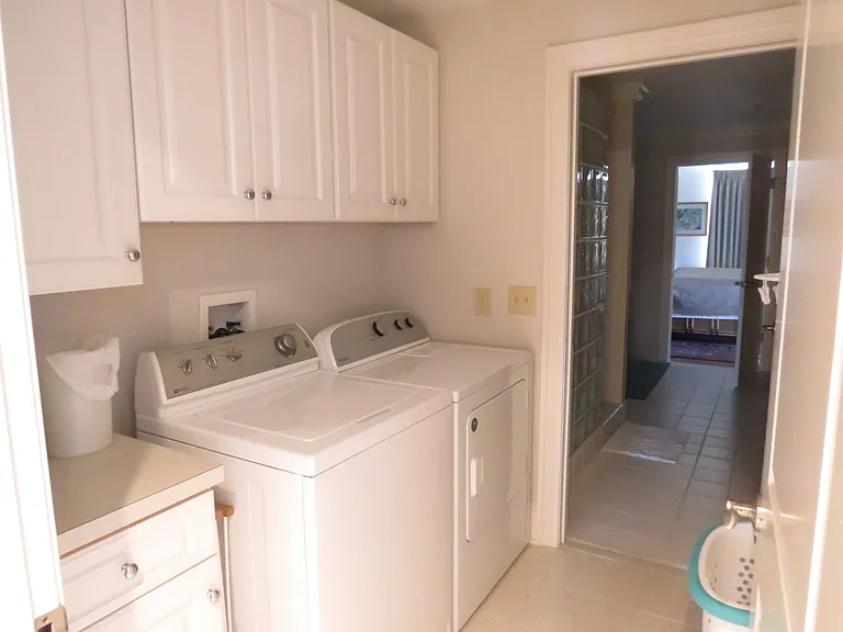 4425 Arendell St — Photo 11