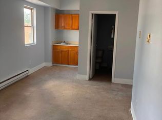779 E Main St APT 1, Waterbury, CT 06702