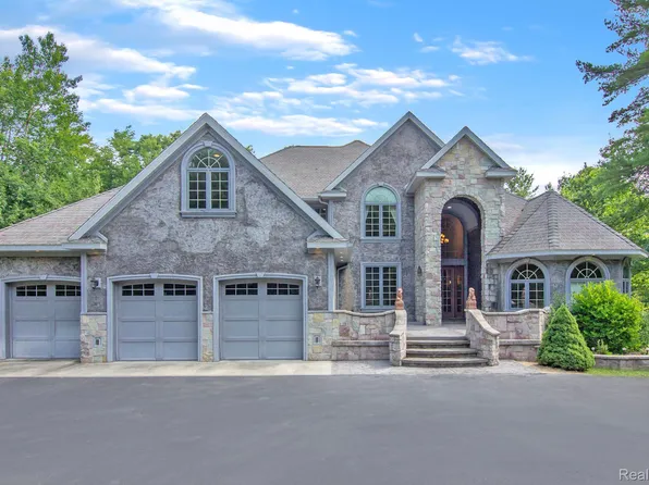 250 Breitmeyer Dr, Harrisville, MI 48740