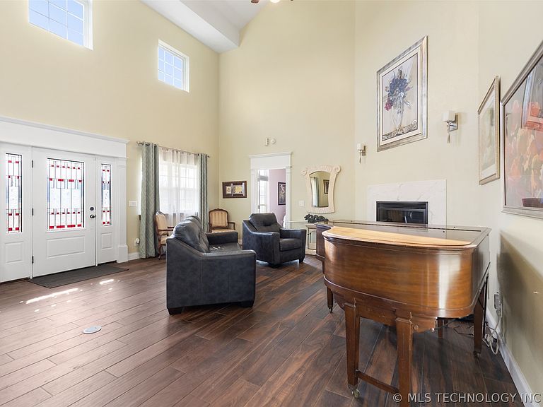 Listing photo 4