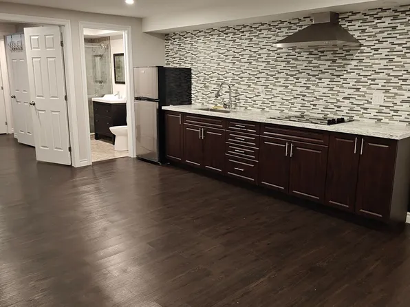 15 Donald Buttress Blvd W #Basement, Markham, ON L6C 0J6
