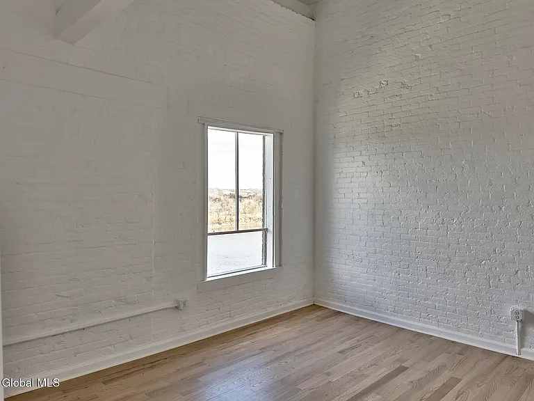 155 River St #5A — Photo 14