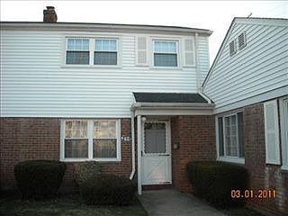 1st image of 294 Buckner Dr #211