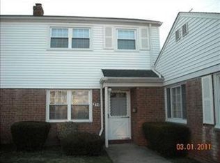 294 Buckner Dr #211, Euclid, OH 44123