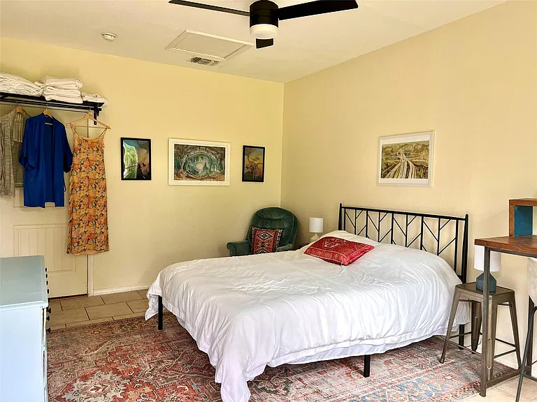 4615 Ribbecke Ave — Photo 10