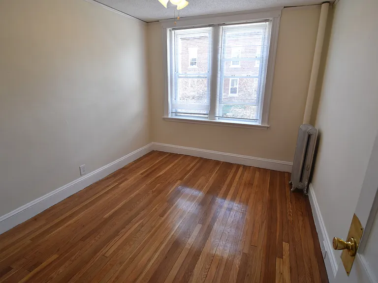 5 Barrows St #4 — Photo 4