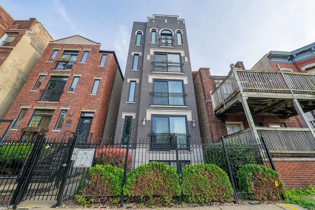 Building Photo - 3123 W Washington Blvd #3