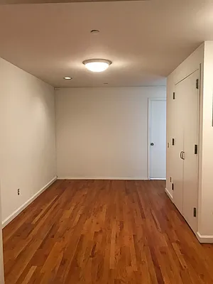 Rented by Keller Williams NYC | media 14