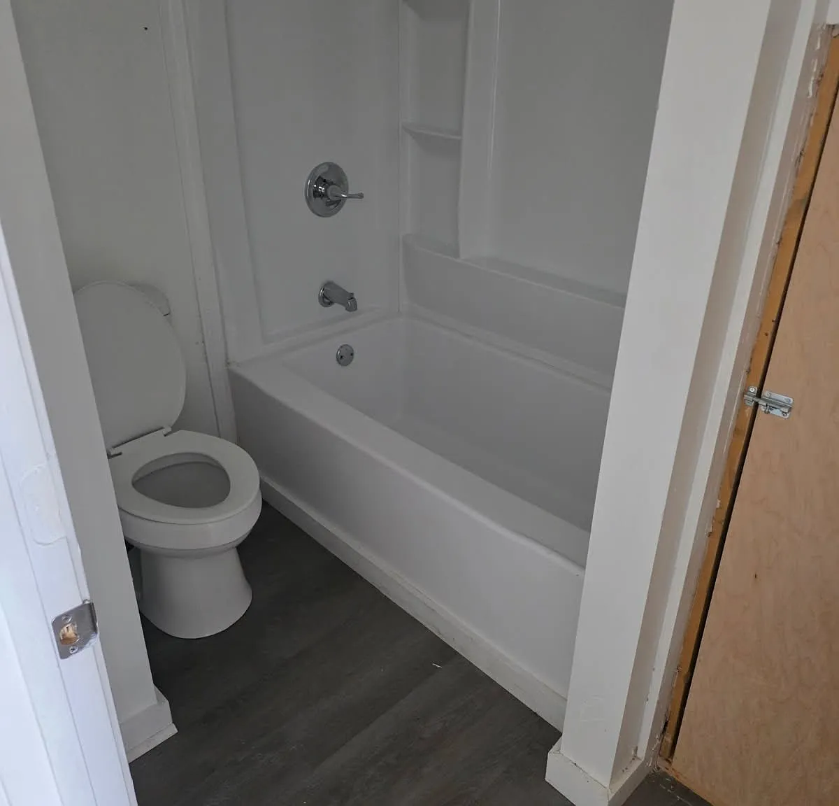 Studio, 250 sqft, $795 — Photo 3