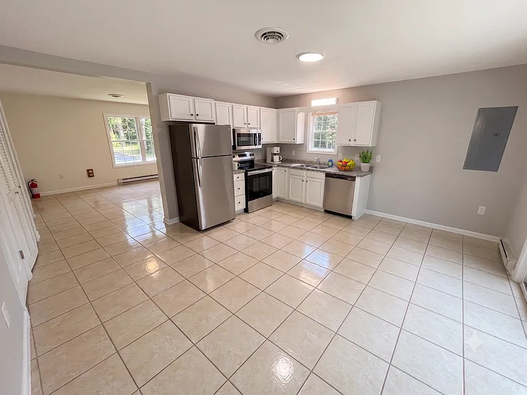 1312 Sherman Ave #1 — Photo 5