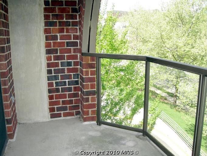 2nd image of 2100 Lee Hwy APT 544