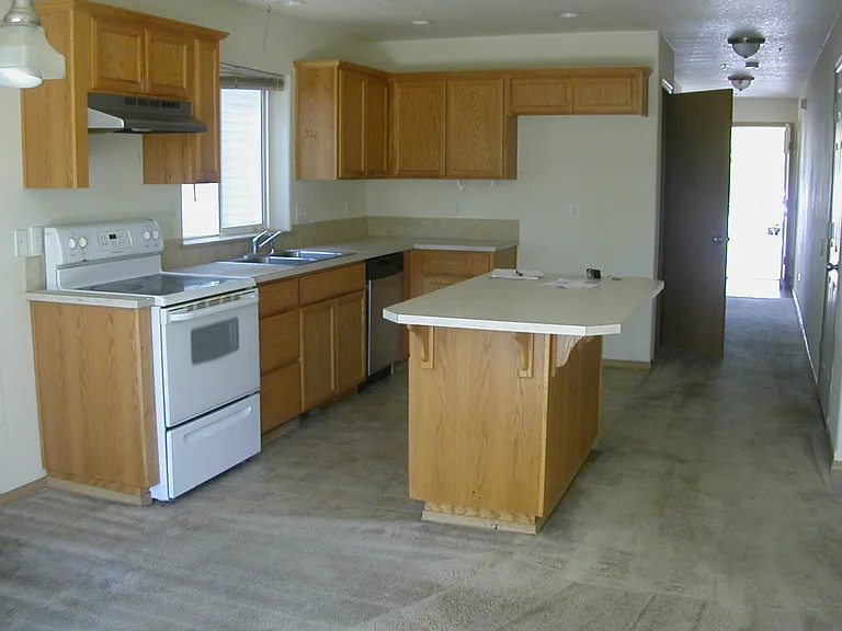 20038 SW Kendall Ln — Photo 5