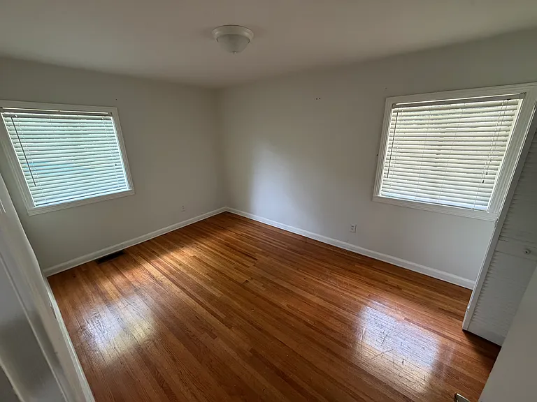 501 Cheri Ln — Photo 7