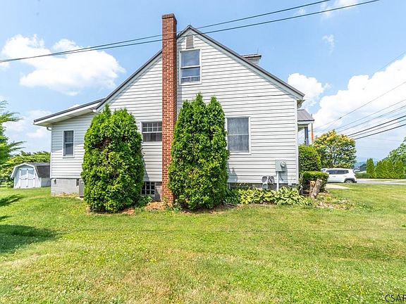 412 Clearwater St Johnstown Pa 15904 Mls 96033785 Zillow