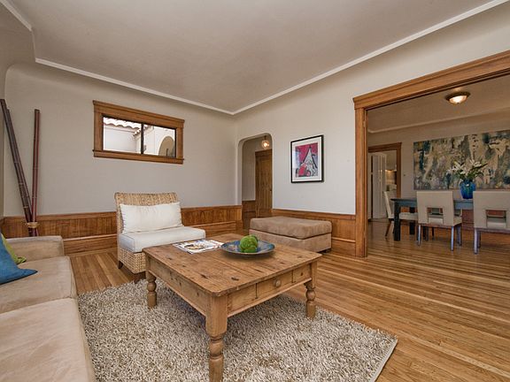 4th image of 131 Seville St