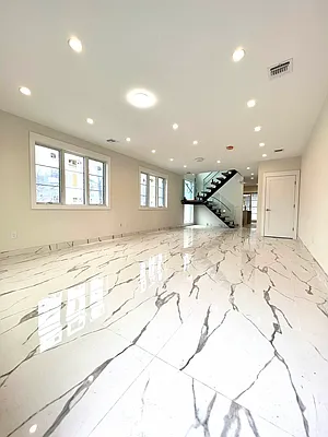 Rented by Elmekies Equities | media 1