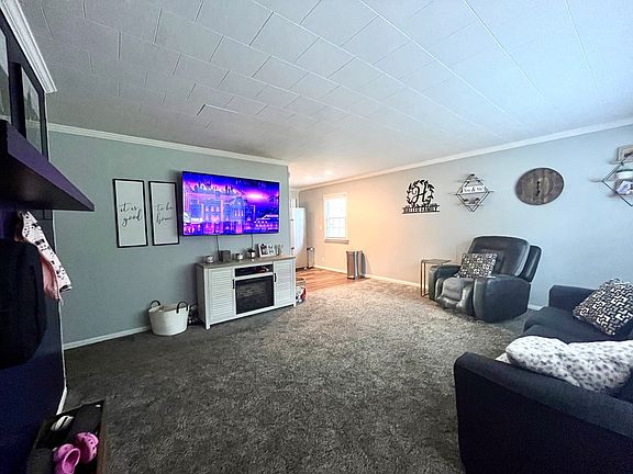 4th image of 52 Park Ln