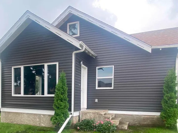 5015 52nd Ave, Mundare, AB T0B 3H0