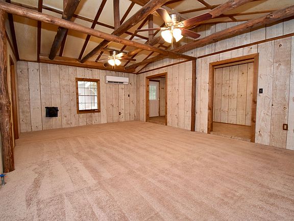 3rd image of 856 Forsythe Rd