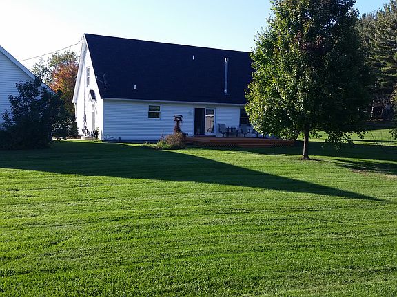 3rd image of 526 N Tolly Ct