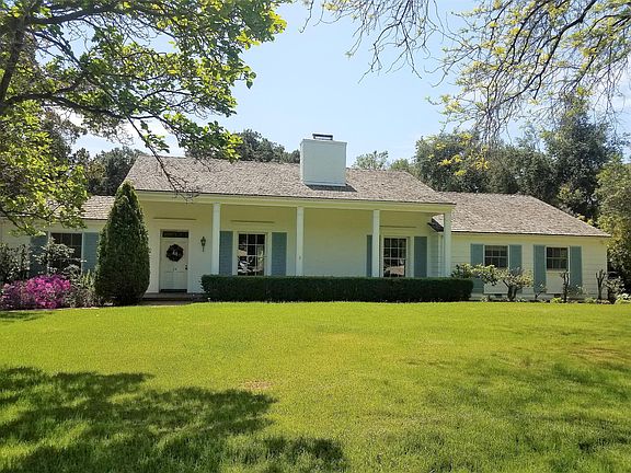 2nd image of 24 Woodland Ln