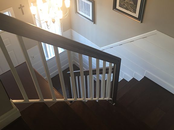 3rd image of 42909 Richmond Dr