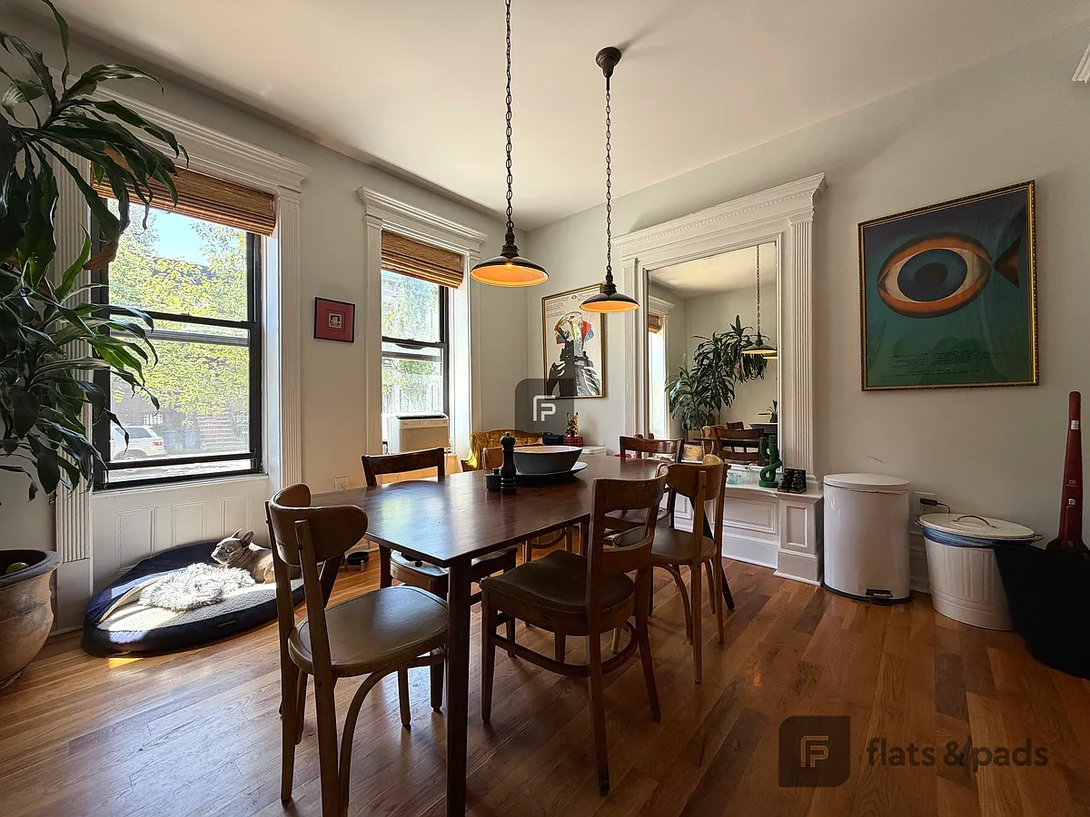 Building Photo - 1391 Dean St #1W