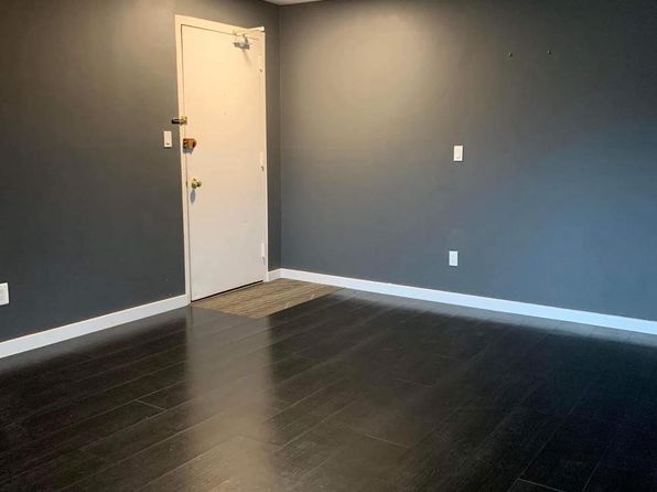 7526 Savannah St APT 104, Falls Church, VA 22043