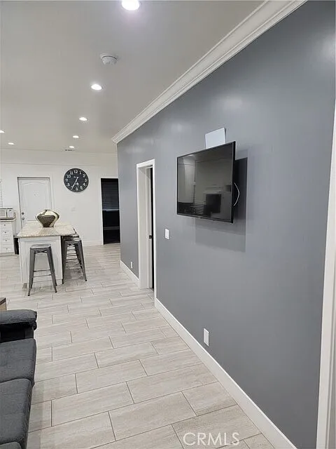 3 bed, 1300 sqft, $3,450 — Photo 4