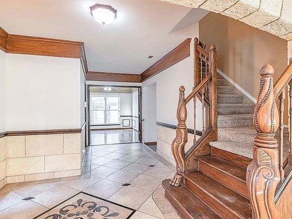 3rd image of 716 Bridget Way