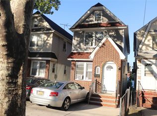 10029 202nd St, Hollis, NY 11423