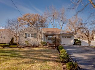 15 Cameron Rd, New Providence, NJ 07974
