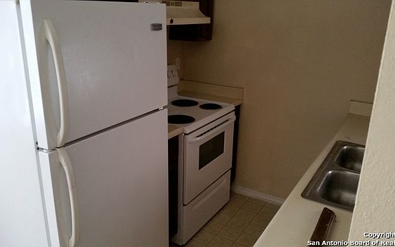 2nd image of 5519 Lochmoor APT 2