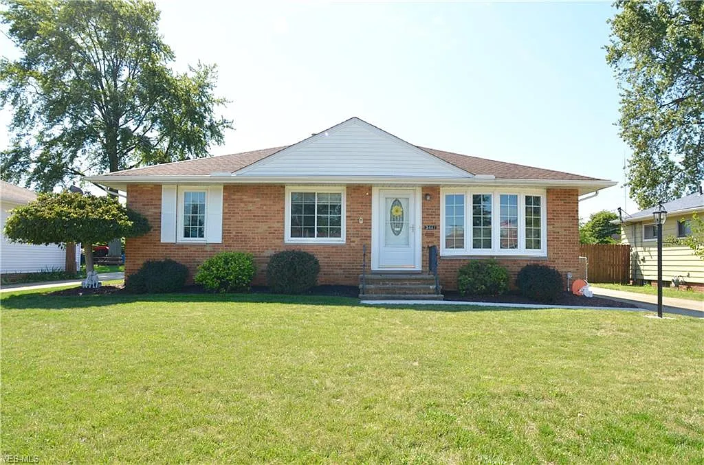3441 Jeanne Dr photo 1