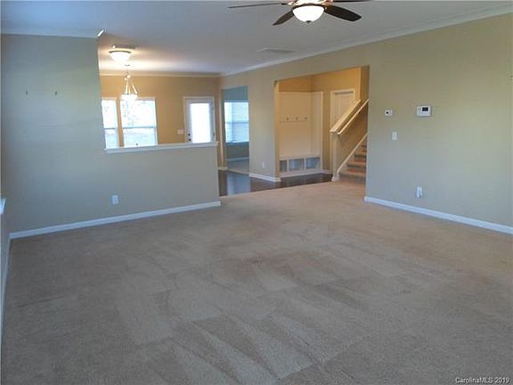 5th image of 2309 Lake Vista Dr