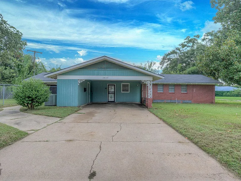 2829 Doles Pl — Photo 2