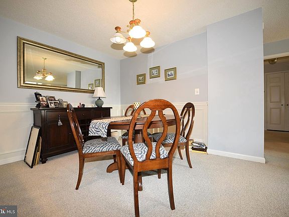 5th image of 2181 Jamieson Ave Unit 3-907